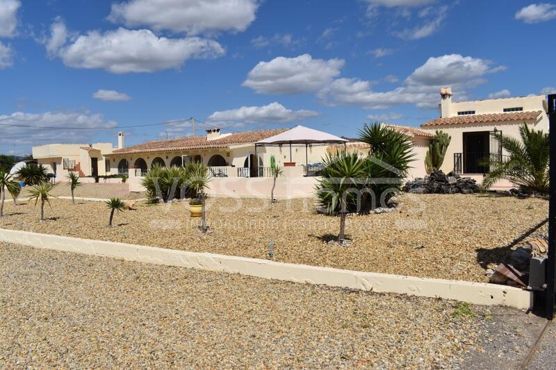 VH1859: Casa Jessica, Country House / Cortijo for Sale in Huércal-Overa, Almería