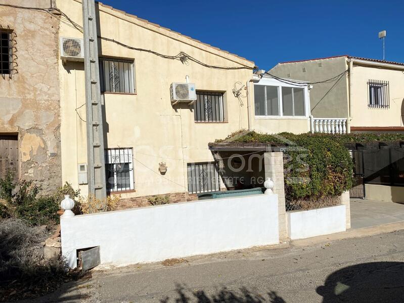 VH1957: Casa Cometa, 4 Bedroom Village / Town House for Sale in Zurgena ...