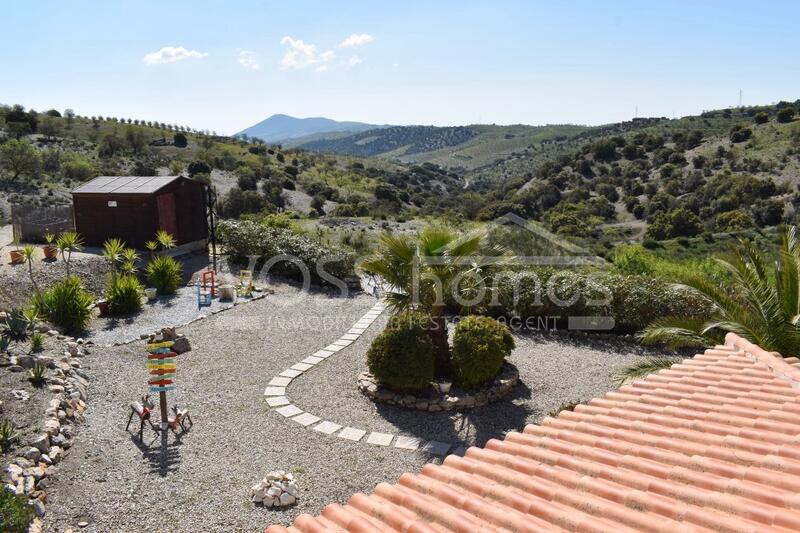 VH2017: Villa for Sale in Huércal-Overa Countryside