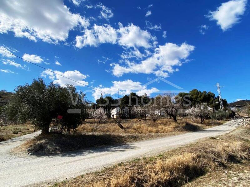 VH2059: Country House / Cortijo for Sale in Huércal-Overa, Almería