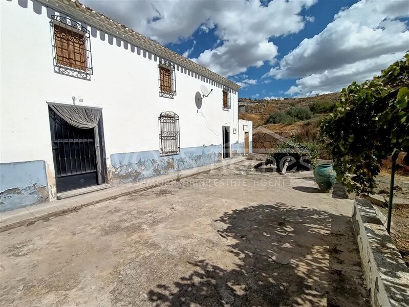 VH2081: Cortijo Uva, Landhuis te koop in Huércal-Overa, Almería