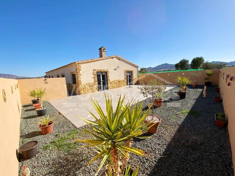 VH2109: Country House / Cortijo for Sale in Huércal-Overa Countryside