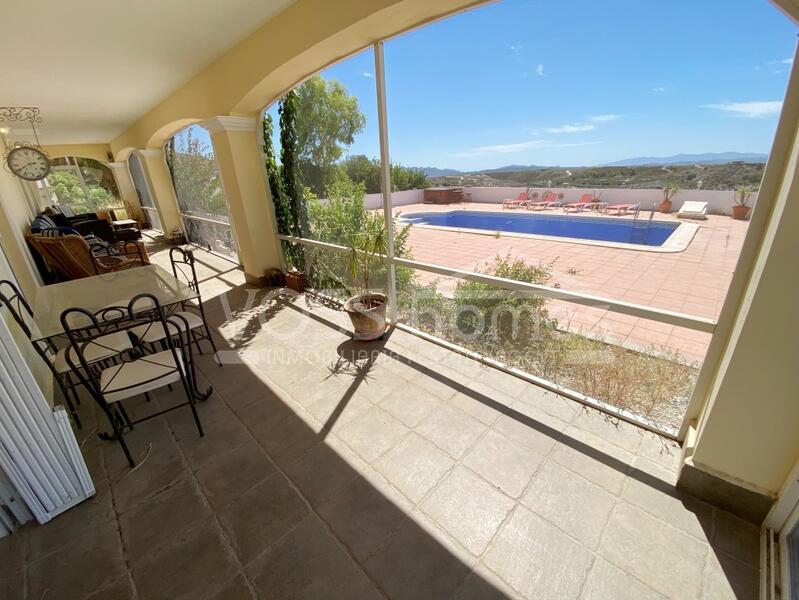 VH2235: Villa La Quinta, 5 Bedroom Villa for Sale in Huércal-Overa ...
