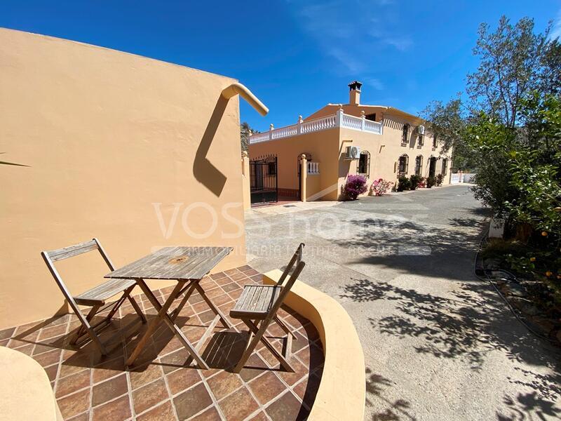 VH2240: Country House / Cortijo for Sale in Huércal-Overa Countryside