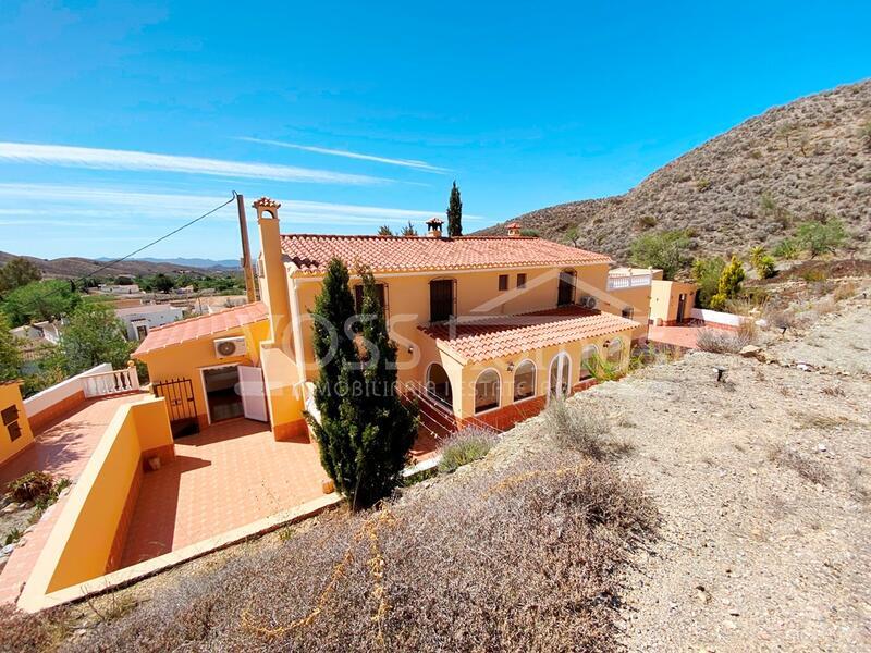 VH2240: Country House / Cortijo for Sale in Huércal-Overa Countryside