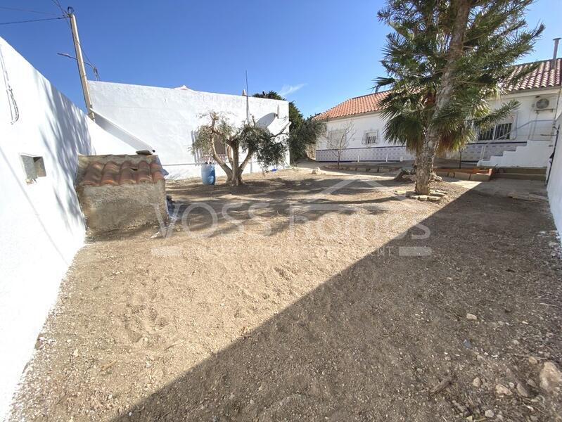 VH2310: Country House / Cortijo for Sale in Huércal-Overa Villages