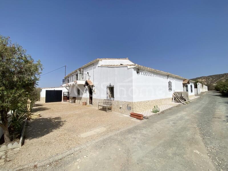 VH2311: Country House / Cortijo for Sale in Huércal-Overa Countryside