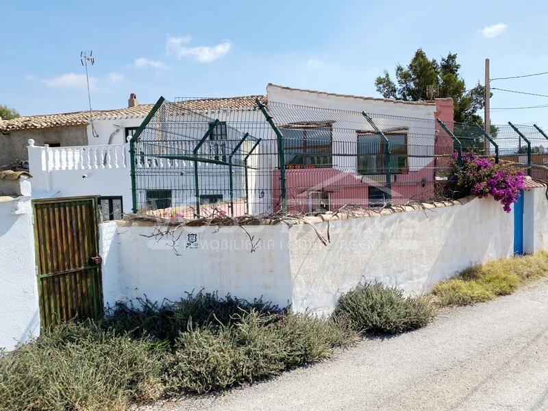 VH2361: Country House / Cortijo for Sale in Huércal-Overa Villages