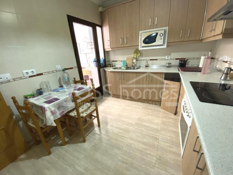 VH2372: Apartment for Sale in Huércal-Overa Town