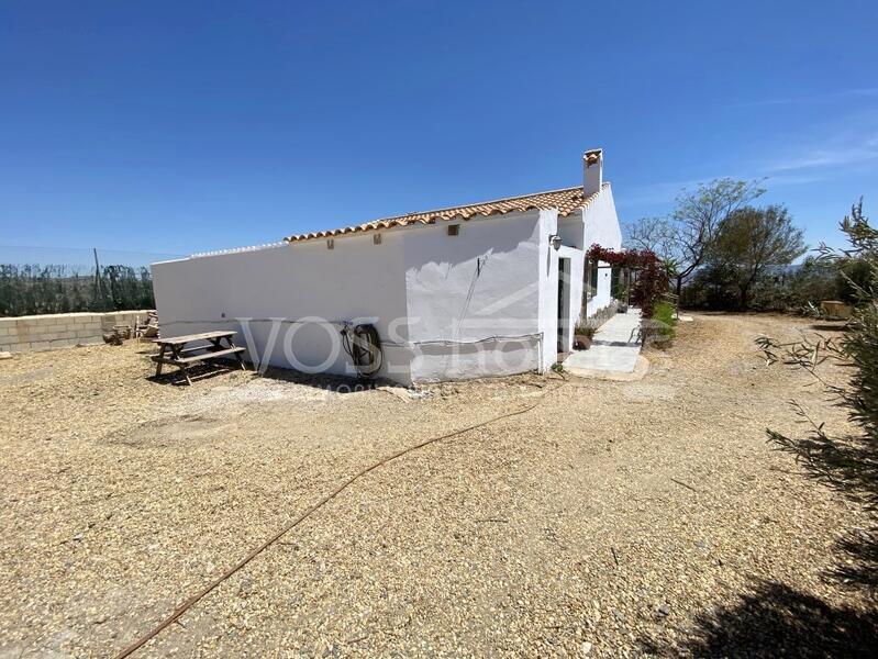 VH2373: Country House / Cortijo for Sale in Huércal-Overa Countryside