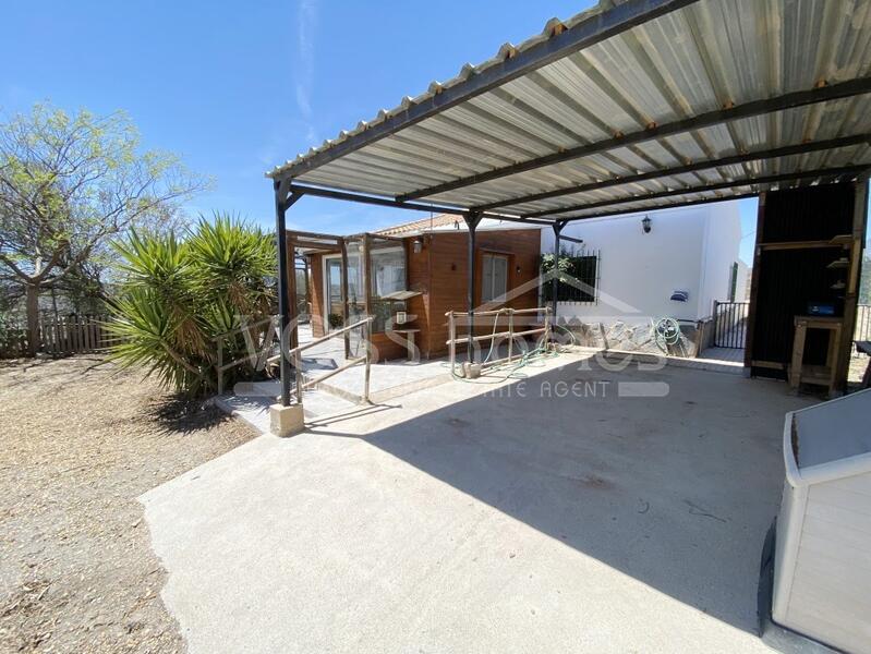 VH2373: Country House / Cortijo for Sale in Huércal-Overa Countryside