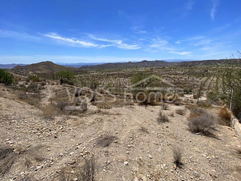 VH2373: Country House / Cortijo for Sale in Huércal-Overa Countryside