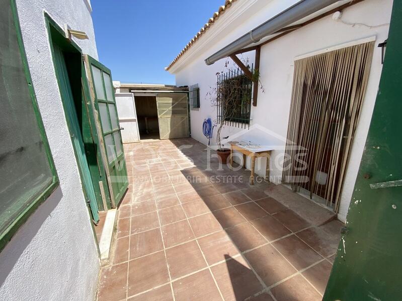 VH2373: Country House / Cortijo for Sale in Huércal-Overa Countryside