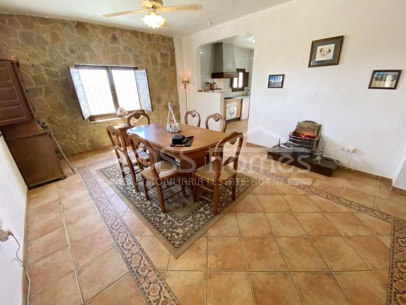 VH2373: Country House / Cortijo for Sale in Huércal-Overa Countryside