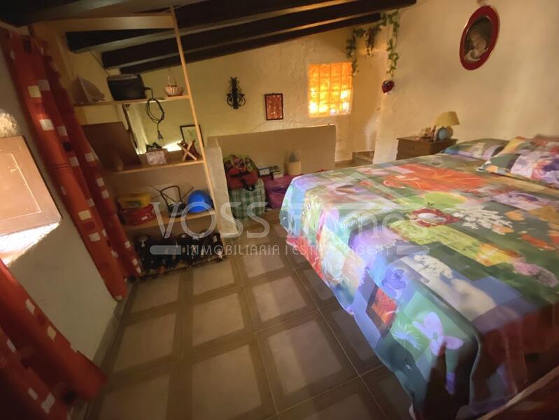 VH2374: Country House / Cortijo for Sale in Huércal-Overa Countryside