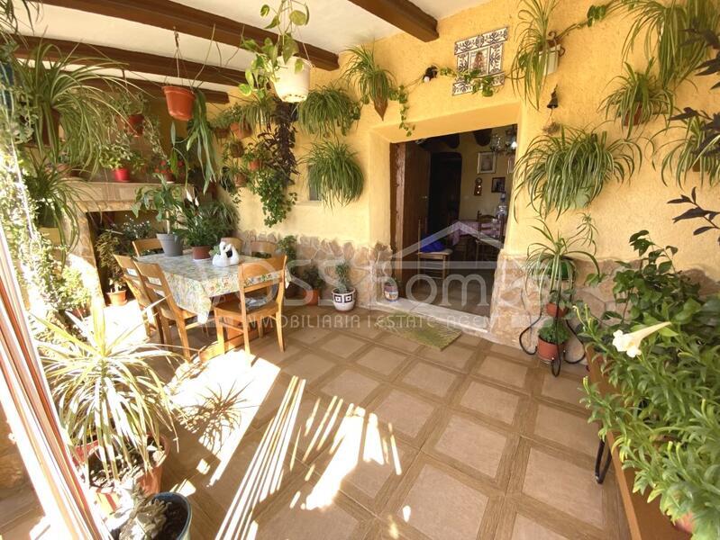 VH2374: Country House / Cortijo for Sale in Huércal-Overa Countryside