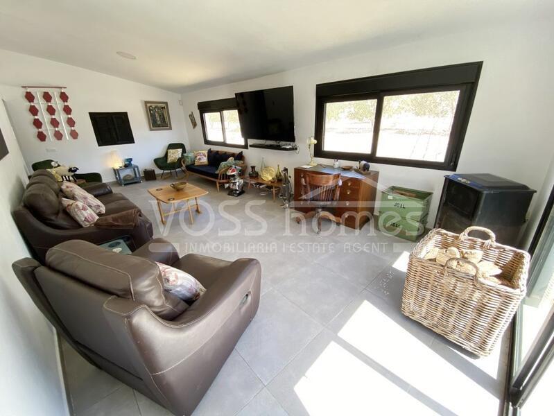 VH2382: Country House / Cortijo for Sale in Huércal-Overa Countryside