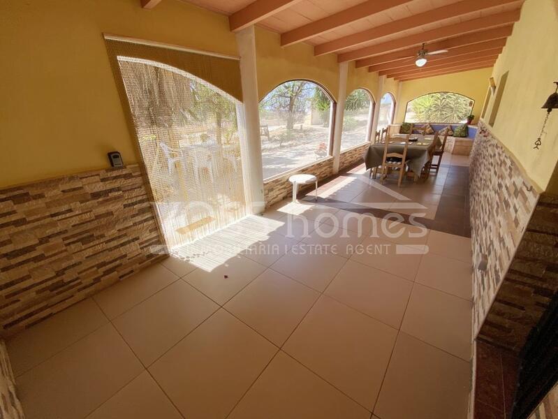 VH2391: Country House / Cortijo for Sale in Huércal-Overa Countryside