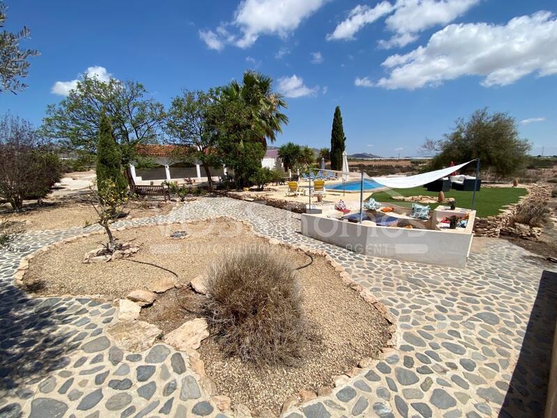 VH2391: Country House / Cortijo for Sale in Huércal-Overa Countryside