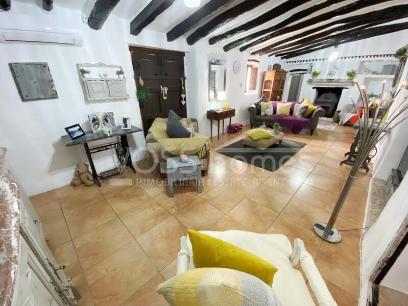 VH2397: Casa Liliana, Country House / Cortijo for Sale in Huércal-Overa, Almería