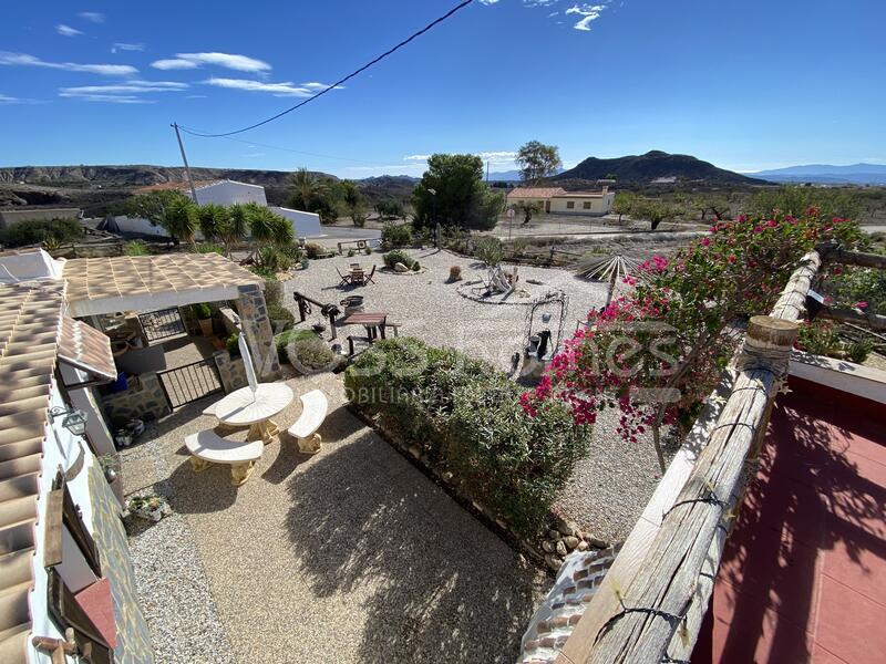 VH2397: Country House / Cortijo for Sale in Huércal-Overa Countryside