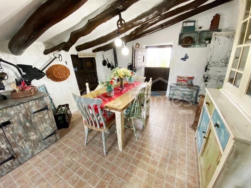 VH2397: Country House / Cortijo for Sale in Huércal-Overa Countryside