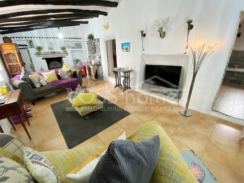 VH2397: Casa Liliana, Country House / Cortijo for Sale in Huércal-Overa, Almería