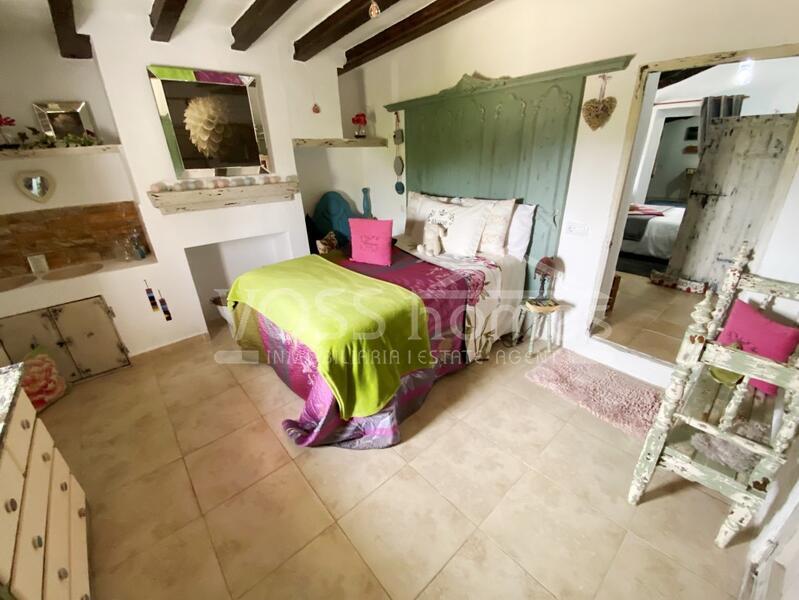 VH2397: Country House / Cortijo for Sale in Huércal-Overa Countryside