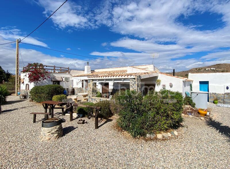 Casa Liliana in the Huércal-Overa Countryside