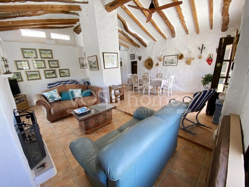 VH2399: Country House / Cortijo for Sale in Huércal-Overa Countryside