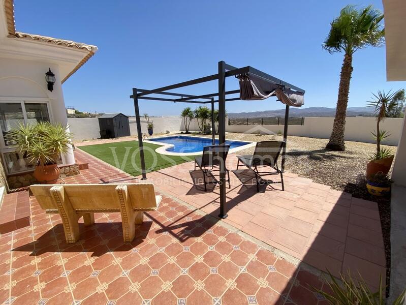 VH2401: Villa Bougainvillea, Villa à vendre dans Zurgena, Almería