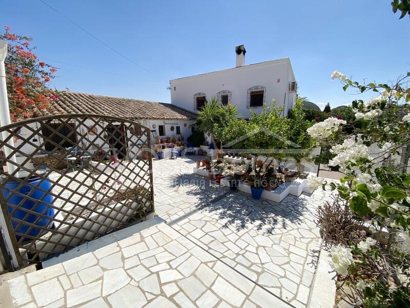 VH2403: Country House / Cortijo for Sale in Arboleas Area