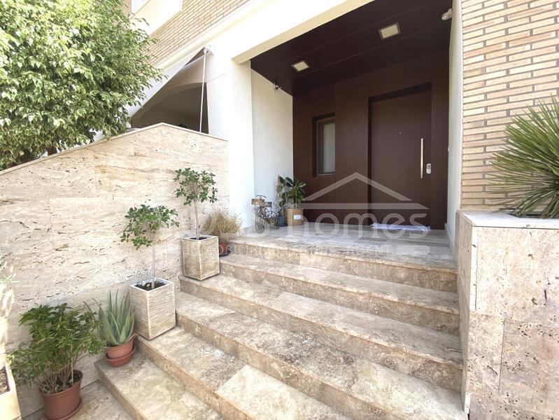 VH2413: Villa for Sale in Huércal-Overa Town