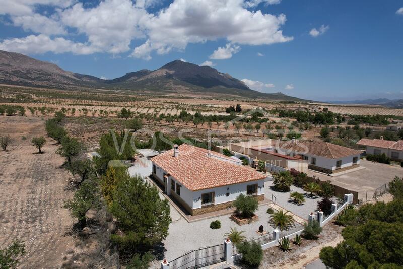 VH2417: Country House / Cortijo for Sale in Velez Rubio Area