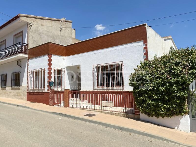 VH2418: Casa Roja, Stadthaus zu verkaufen im La Alfoquia, Almería