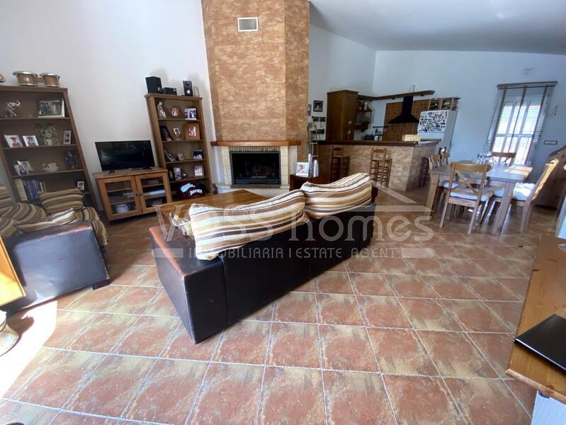 VH2424: Country House / Cortijo for Sale in Huércal-Overa Countryside