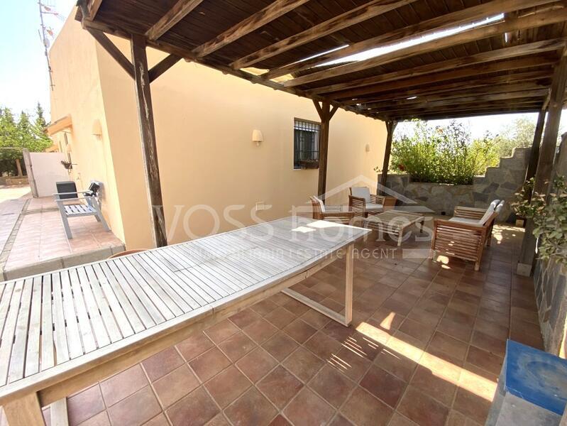 VH2424: Country House / Cortijo for Sale in Huércal-Overa Countryside