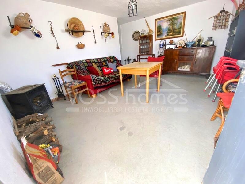 VH2432: Country House / Cortijo for Sale in Huércal-Overa Villages