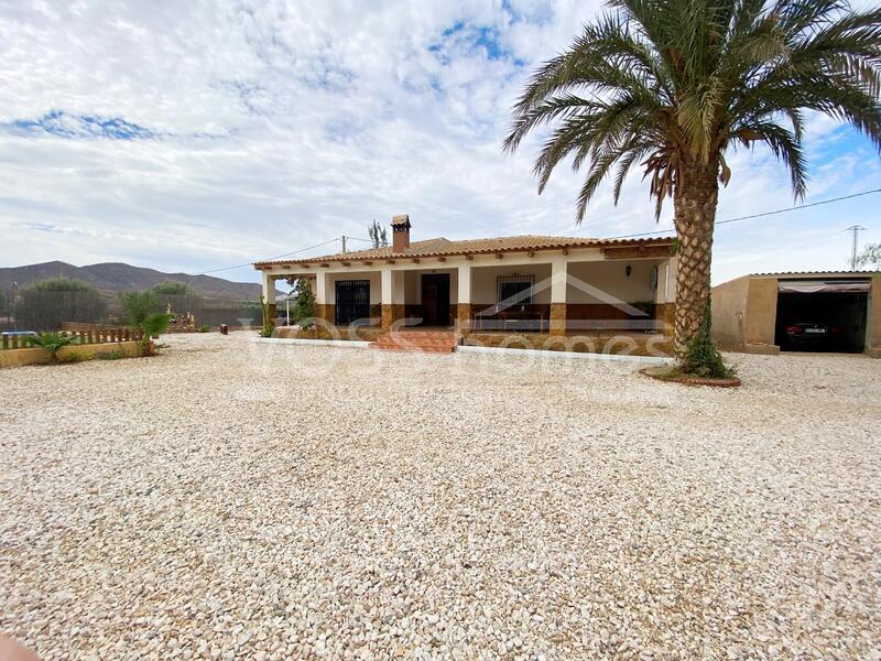 VH2445: Villa for Sale in Huércal-Overa Countryside