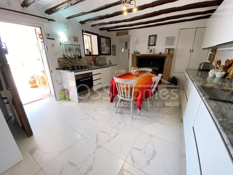 VH2447: Country House / Cortijo for Sale in Huércal-Overa Countryside