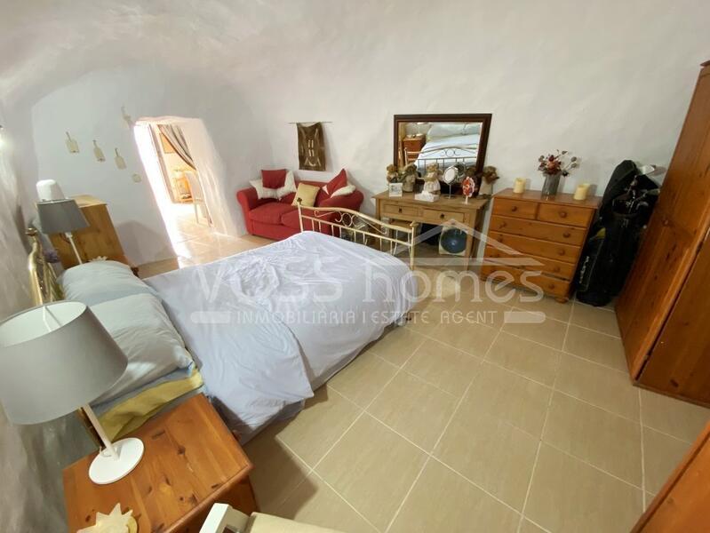 VH2447: Country House / Cortijo for Sale in Huércal-Overa Countryside