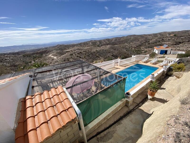 VH2447: Cortijo del las Cuevas, Landhaus zu verkaufen im Huércal-Overa, Almería