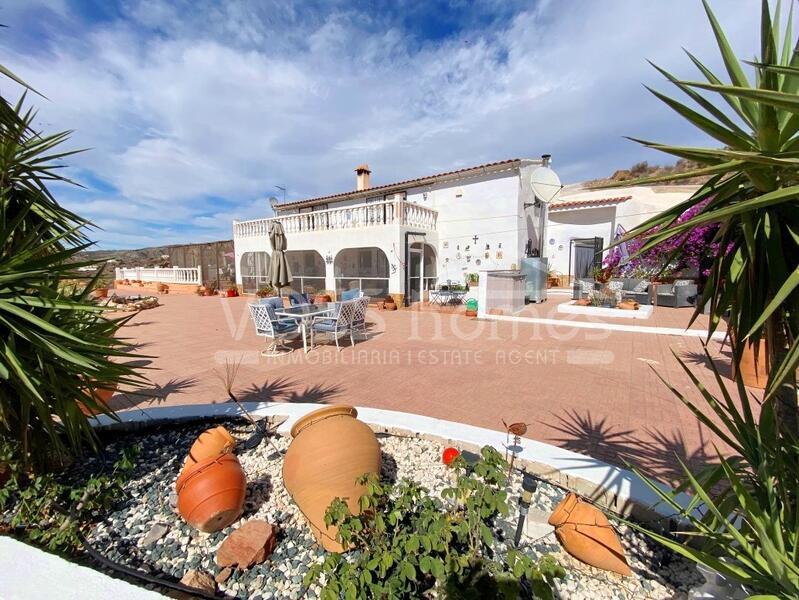 VH2447: Cortijo del las Cuevas, Landhaus zu verkaufen im Huércal-Overa, Almería