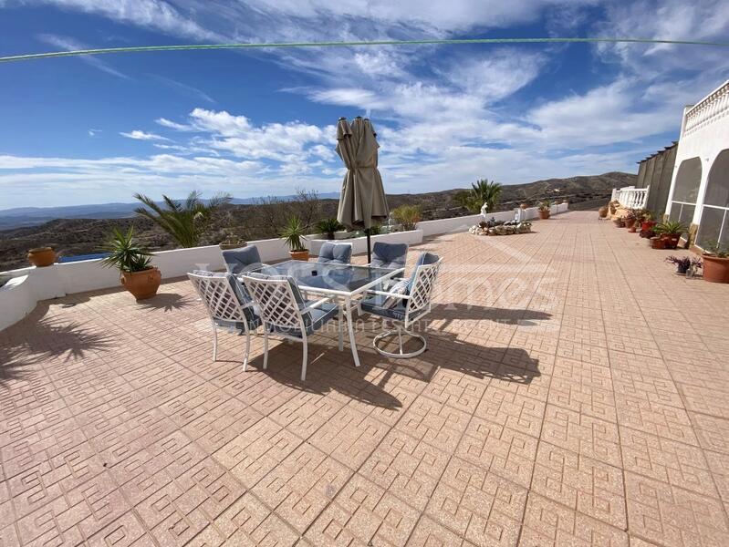 VH2447: Country House / Cortijo for Sale in Huércal-Overa Countryside