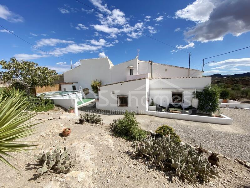 VH2448: Country House / Cortijo for Sale in Zurgena Area