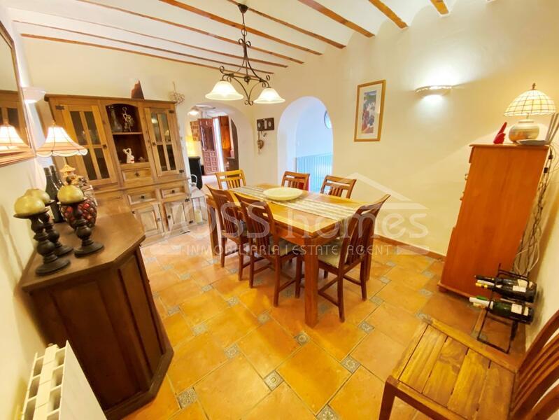 VH2450: Country House / Cortijo for Sale in Huércal-Overa Countryside