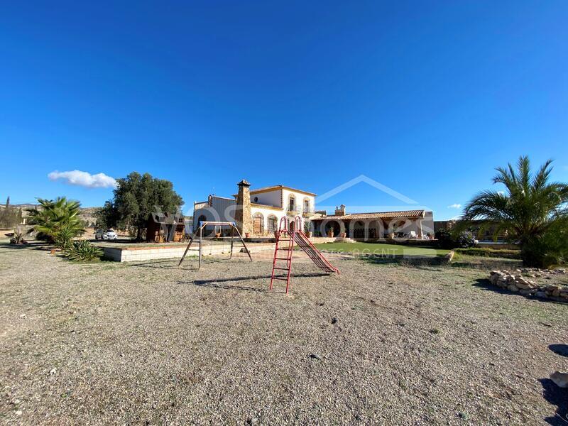 VH2458: Country House / Cortijo for Sale in Huércal-Overa Countryside