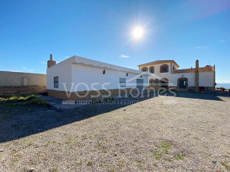 VH2458: Country House / Cortijo for Sale in Huércal-Overa Countryside