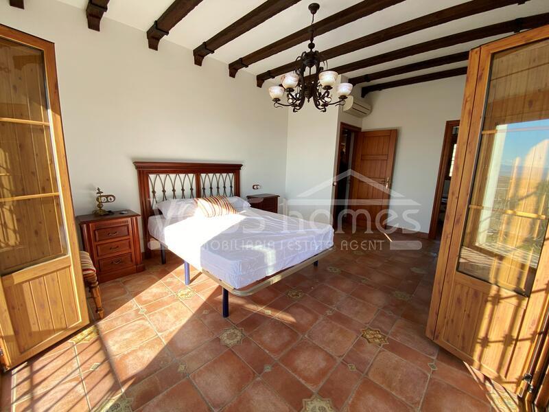 VH2458: Country House / Cortijo for Sale in Huércal-Overa Countryside