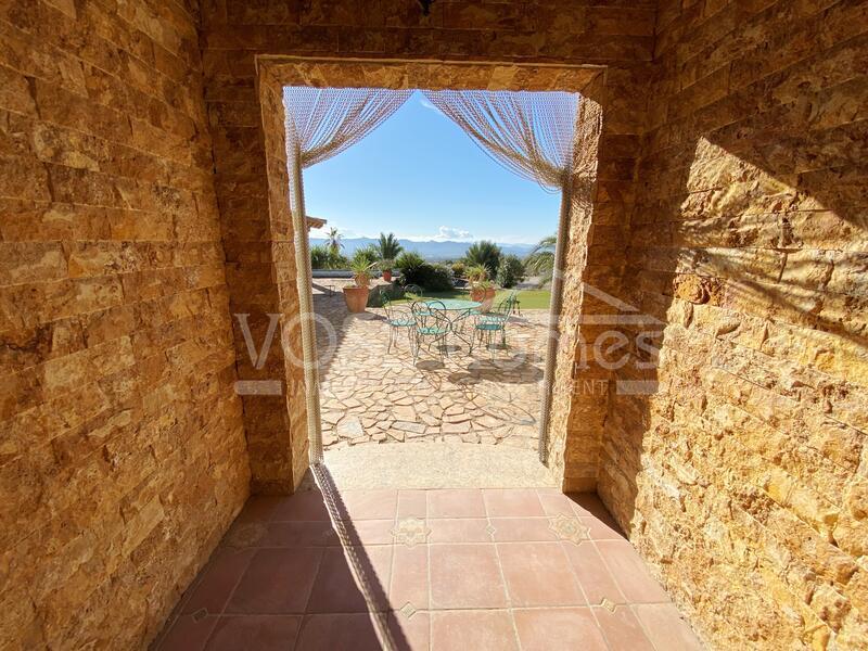 VH2458: Country House / Cortijo for Sale in Huércal-Overa Countryside